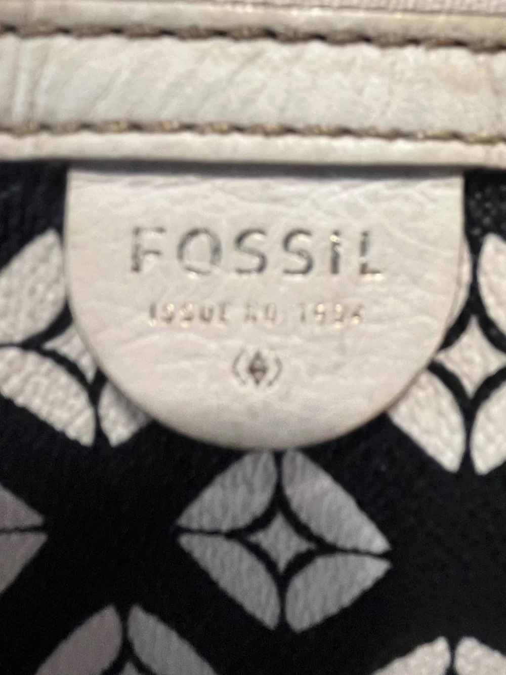 Fossil Vintage Purse Tote Black & White